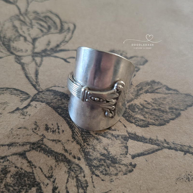 Hand crafted vintage silver plated spoon ring - Size Q/R
