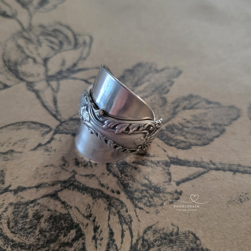 Hand crafted vintage silver plated spoon ring - Size S/T