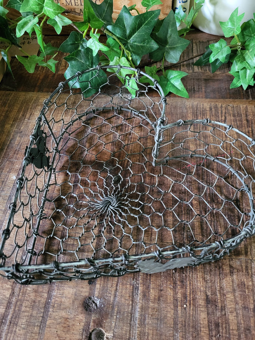 Decorative wire, heart shaped basket with hen motifs